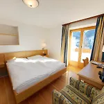 Muchetta Apartahotel Wiesen
