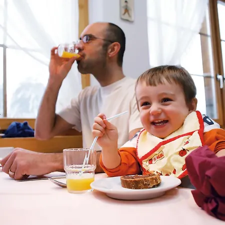 Muchetta Lägenhetshotell Wiesen